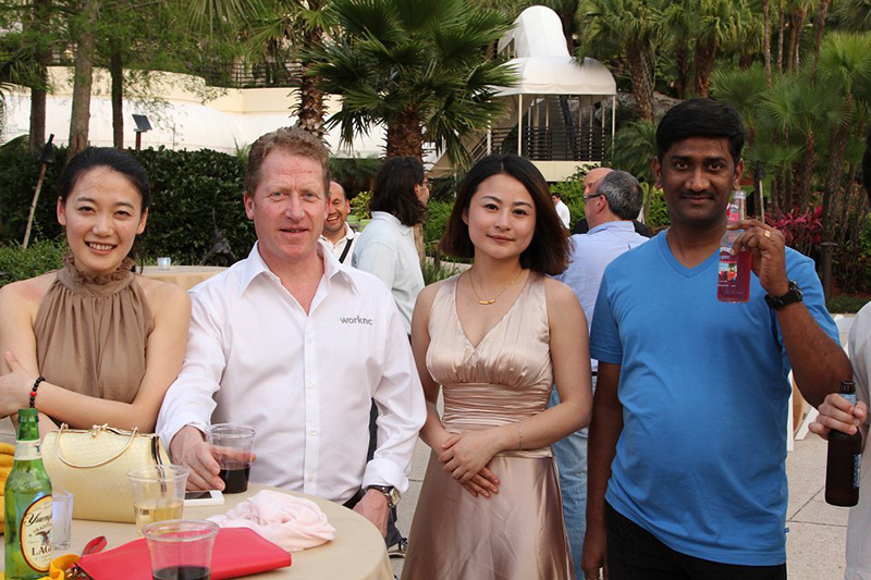 右一workknc印尼总经销商 会议HYATT酒店合影